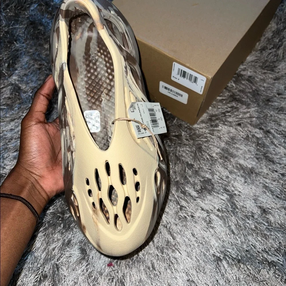Yeezy Foam Runner Sandstone Brown Marbleized Slip-On